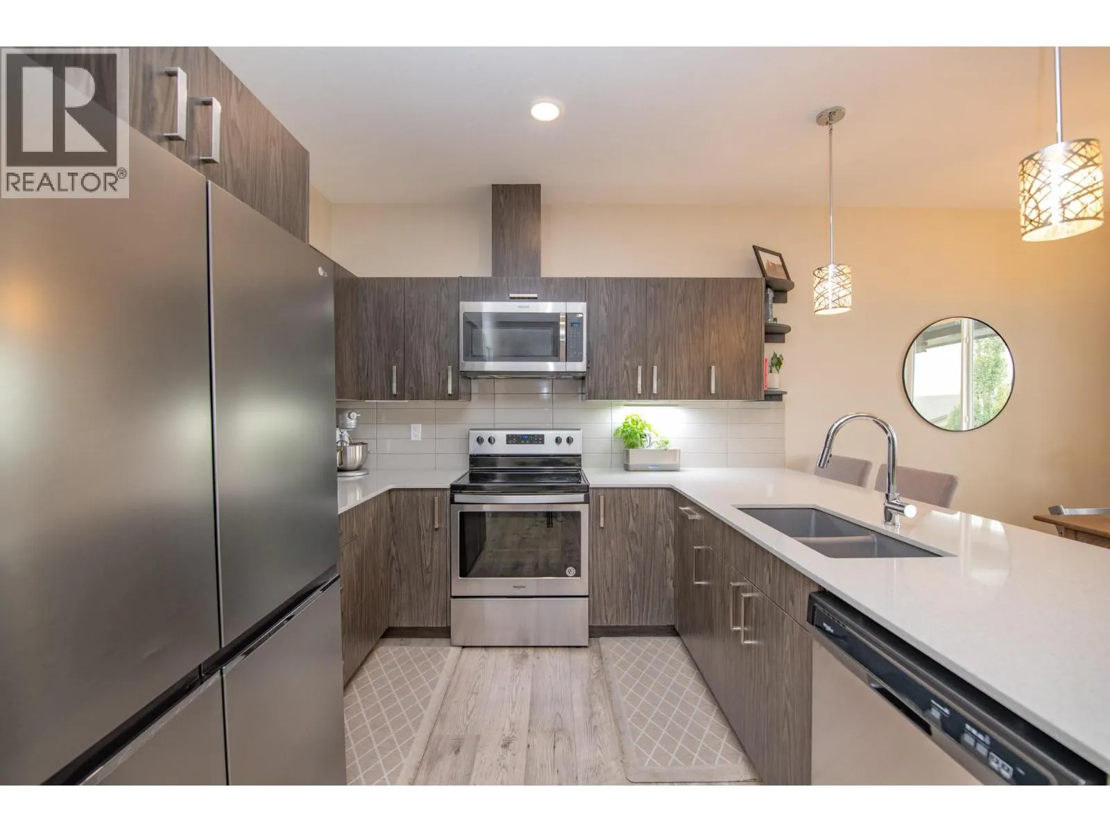 933 Mount Robson Place Unit# 32