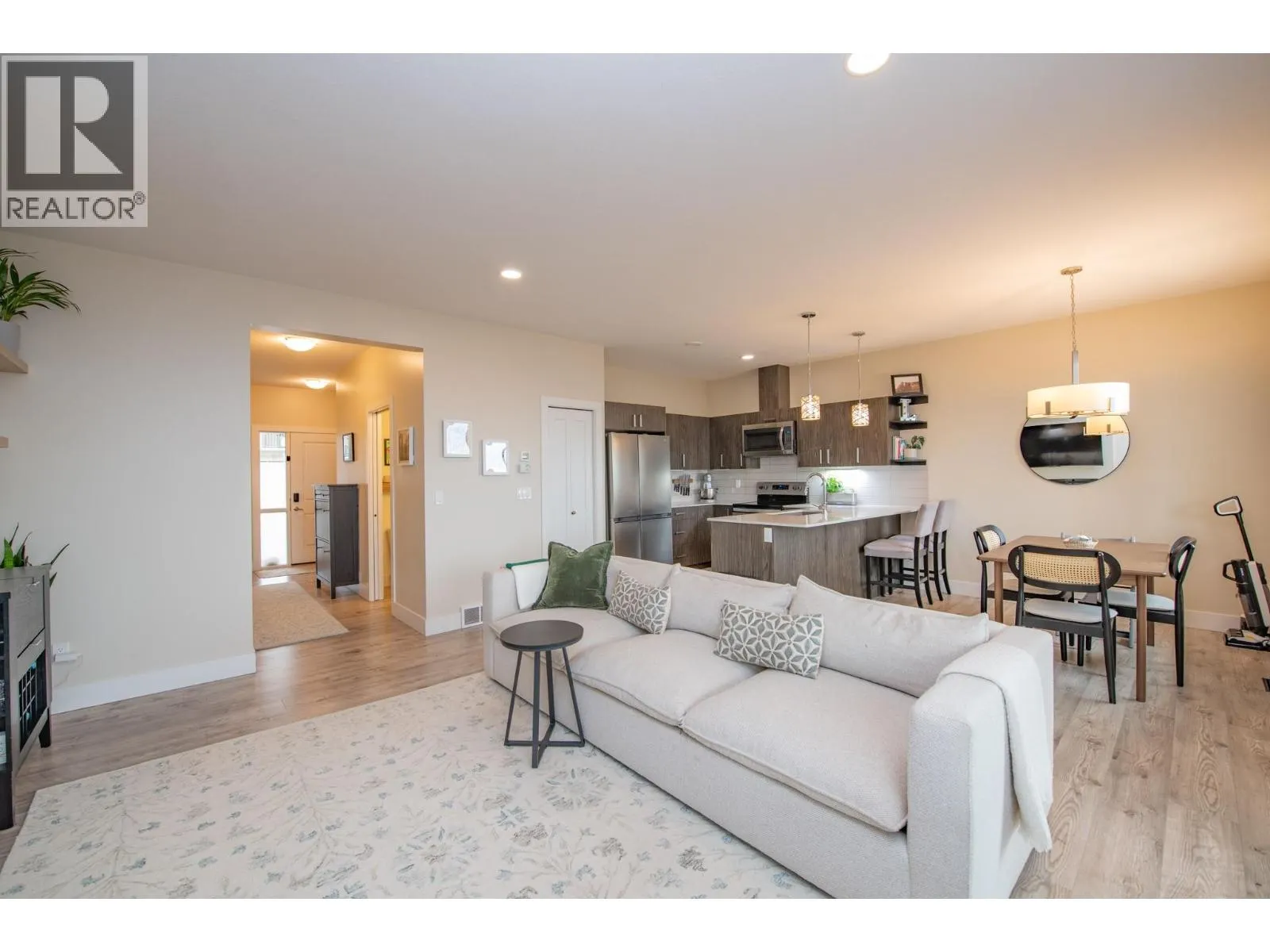 933 Mount Robson Place Unit# 32