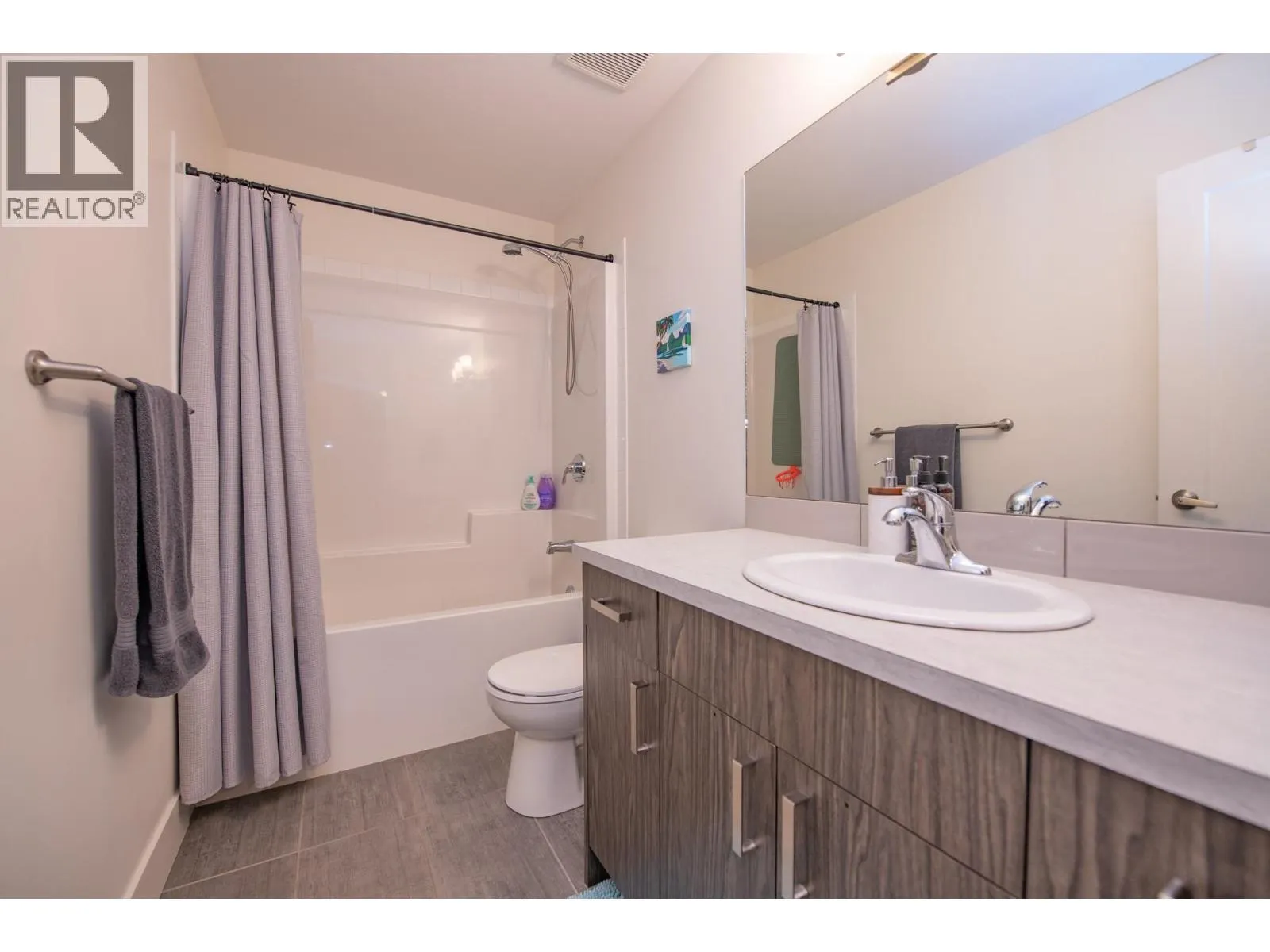 933 Mount Robson Place Unit# 32