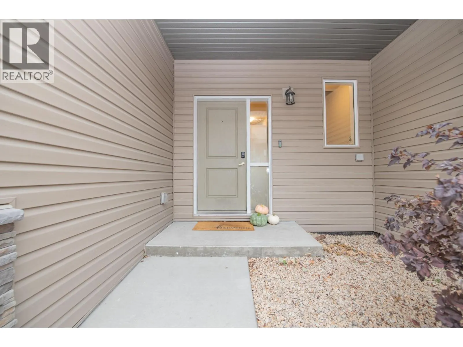 933 Mount Robson Place Unit# 32
