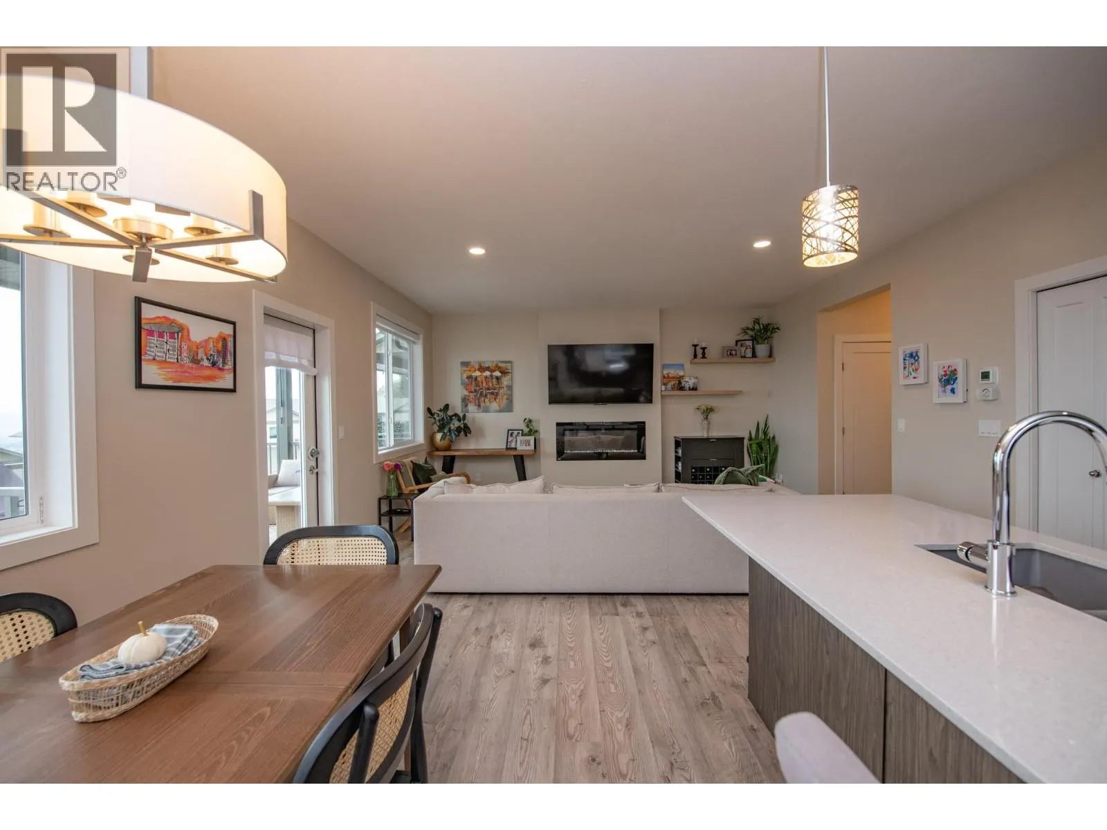 933 Mount Robson Place Unit# 32