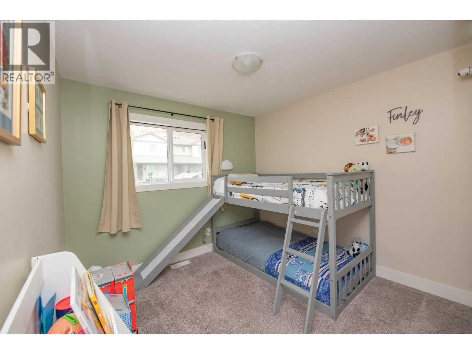 933 Mount Robson Place Unit# 32