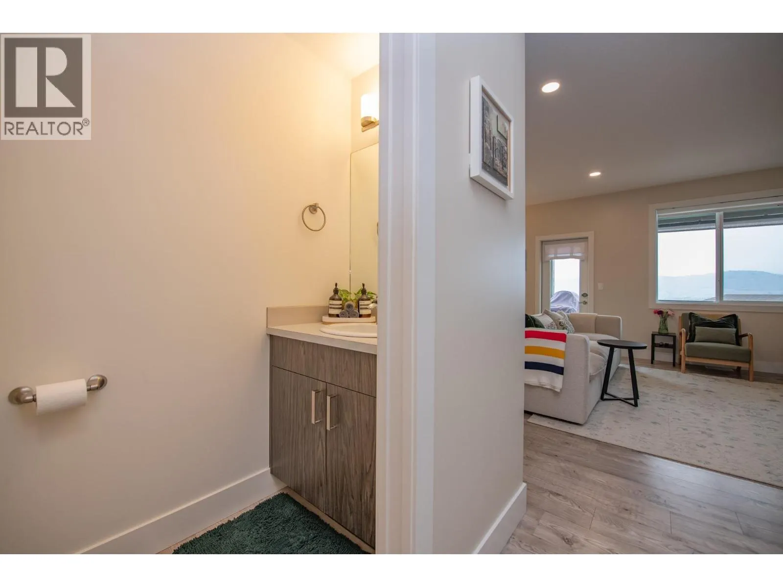 933 Mount Robson Place Unit# 32