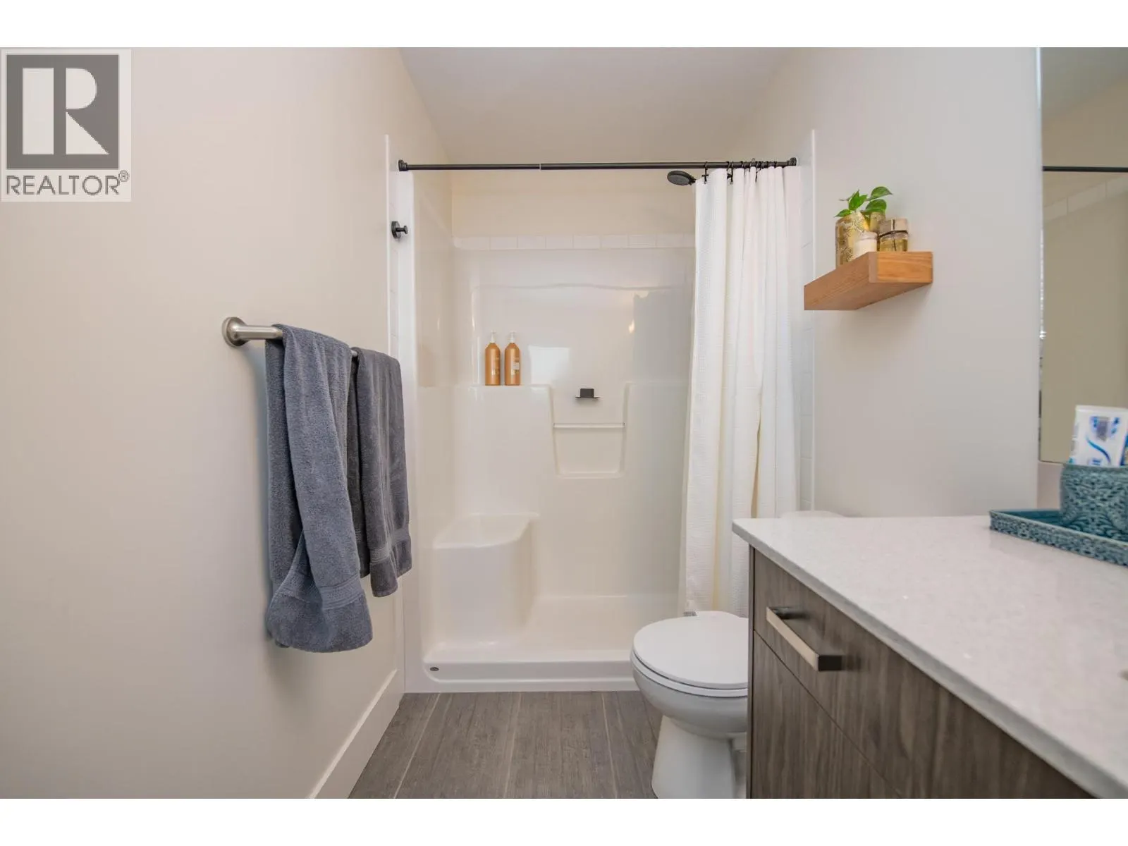 933 Mount Robson Place Unit# 32