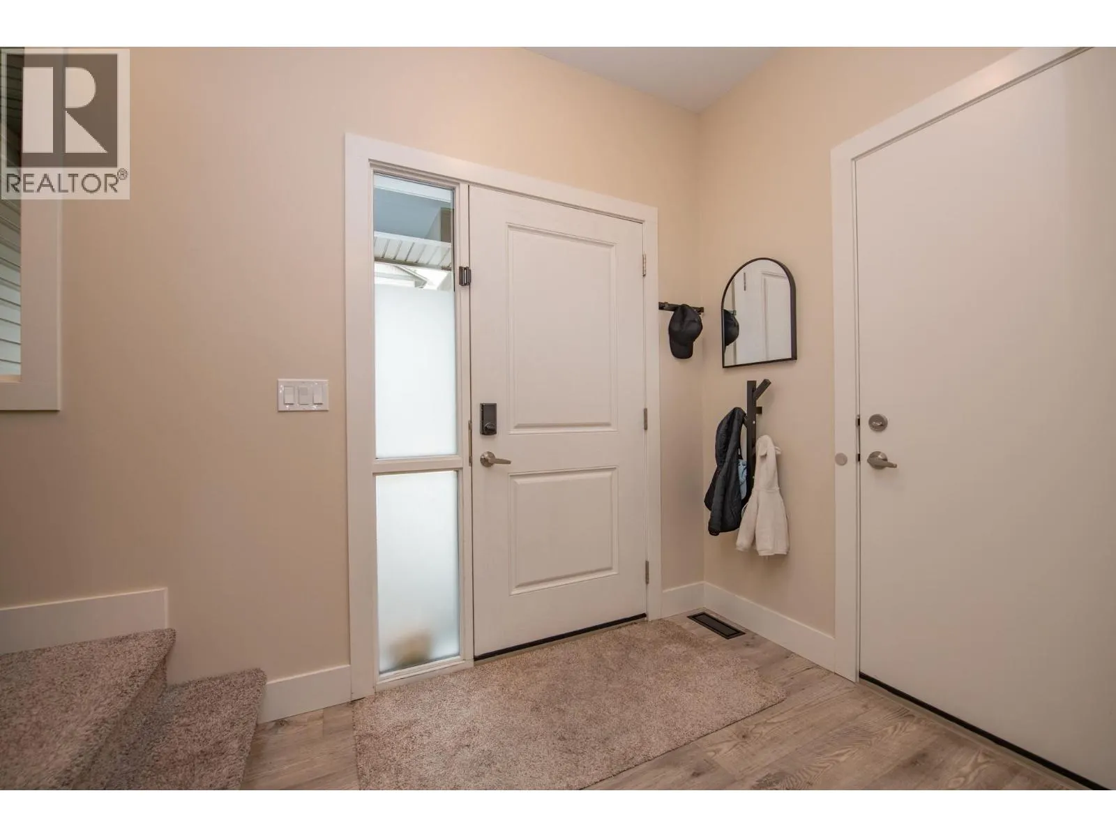933 Mount Robson Place Unit# 32