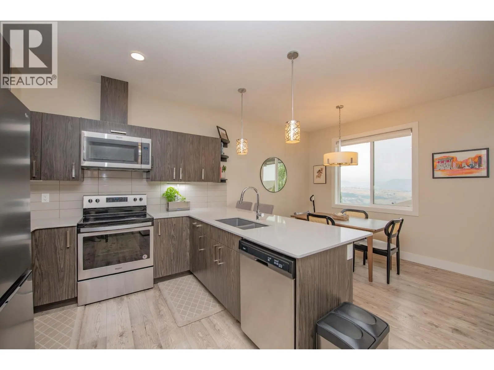 933 Mount Robson Place Unit# 32