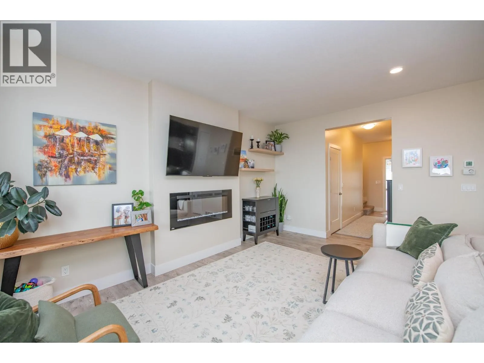933 Mount Robson Place Unit# 32