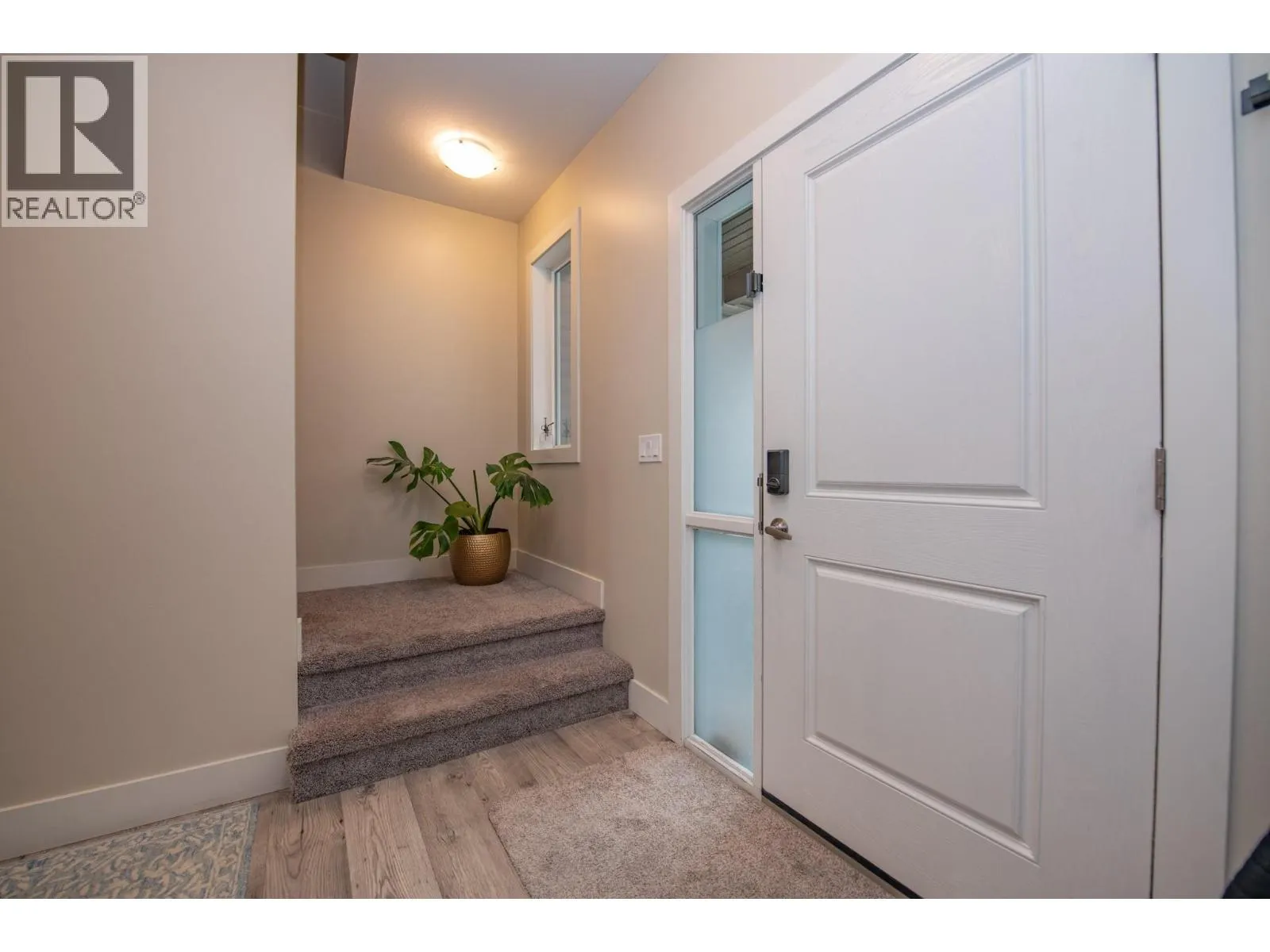 933 Mount Robson Place Unit# 32