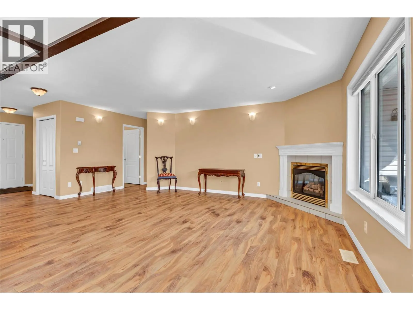 528 RED WING Drive