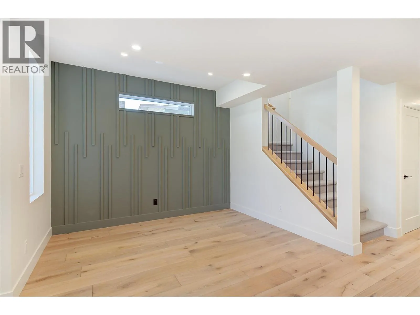857 Kinnear Court