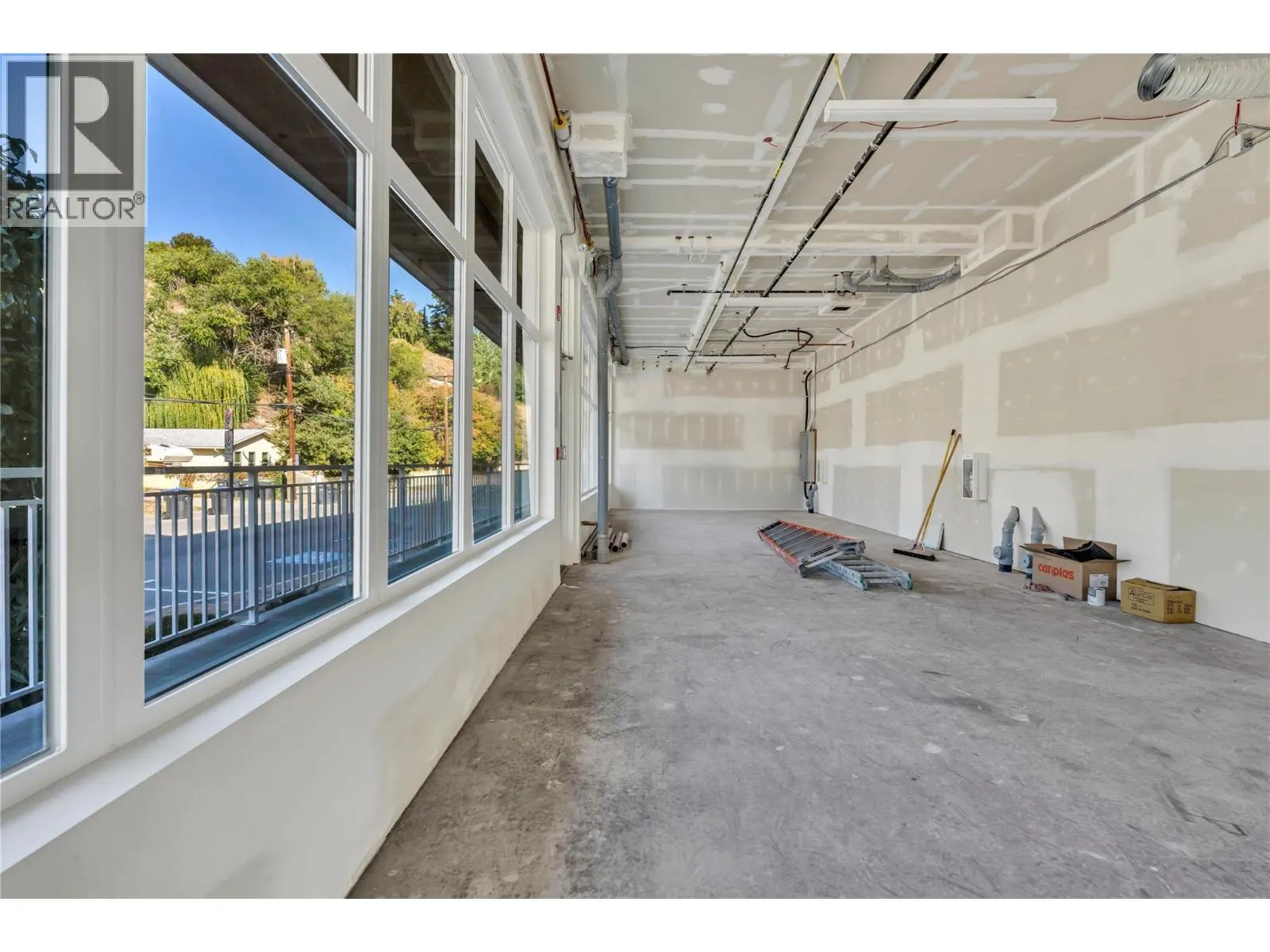 13417 Lakeshore Drive S Unit# 101