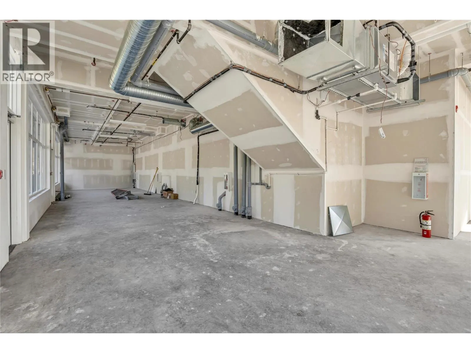 13417 Lakeshore Drive S Unit# 101