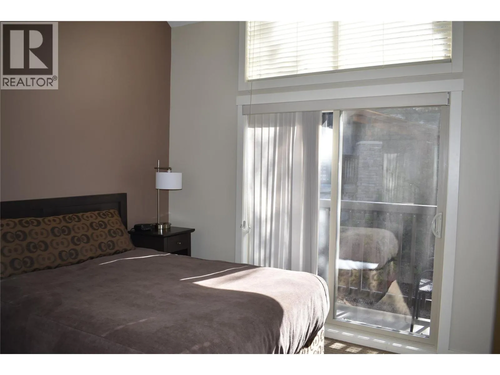 2049 Summit Drive Unit# 422 C