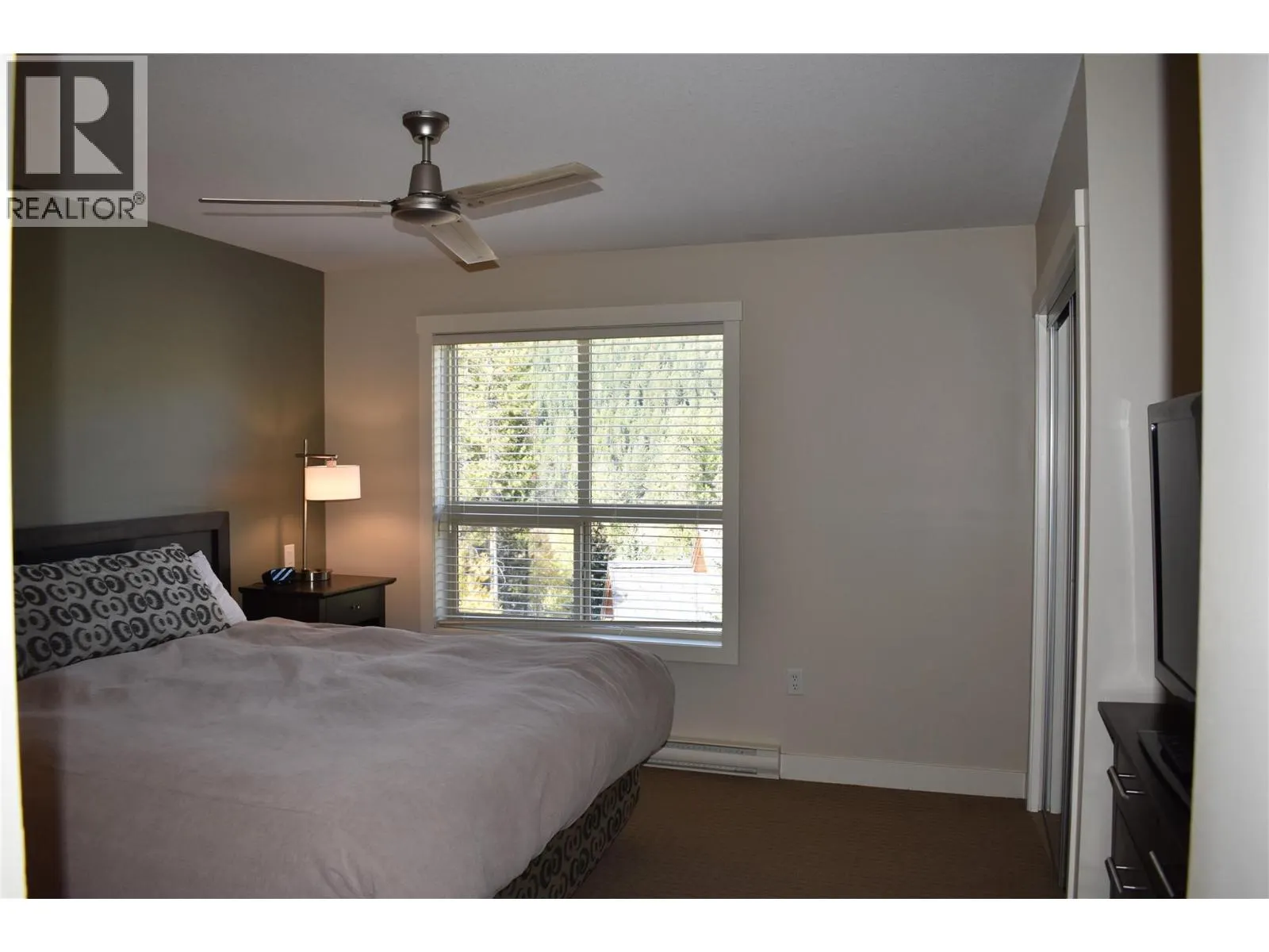 2049 Summit Drive Unit# 422 C