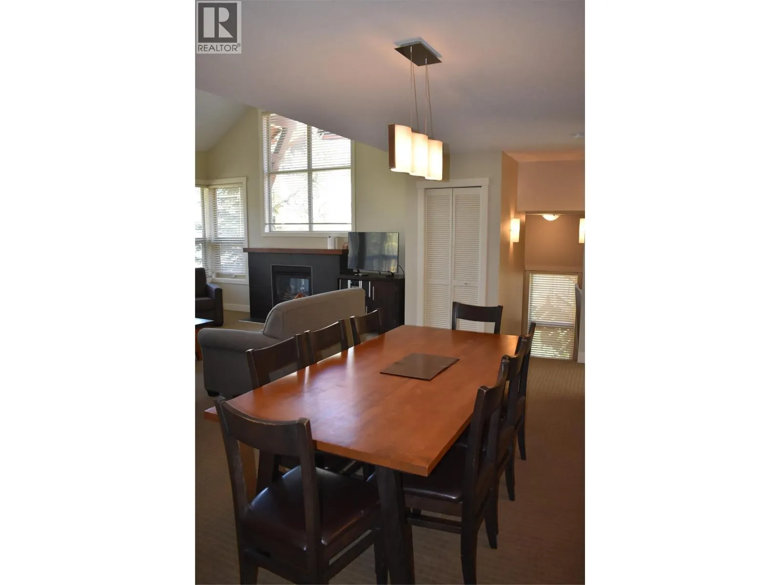 2049 Summit Drive Unit# 422 C