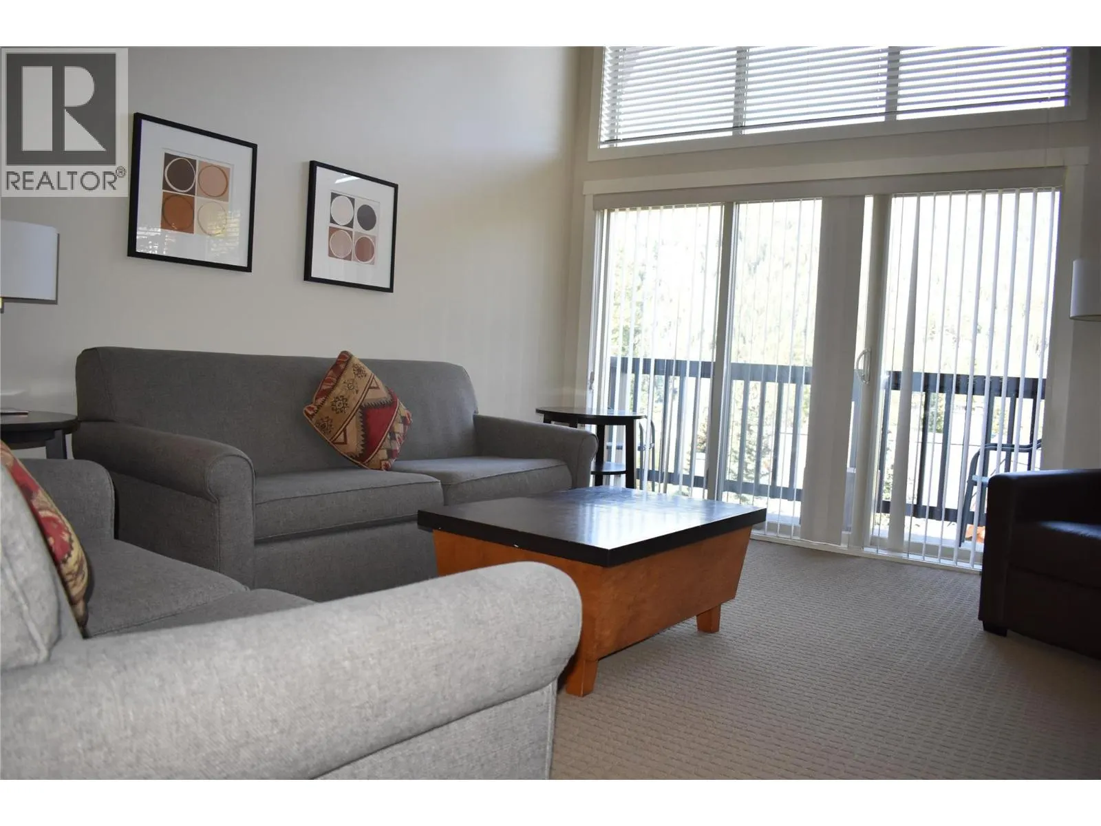 2049 Summit Drive Unit# 422 C