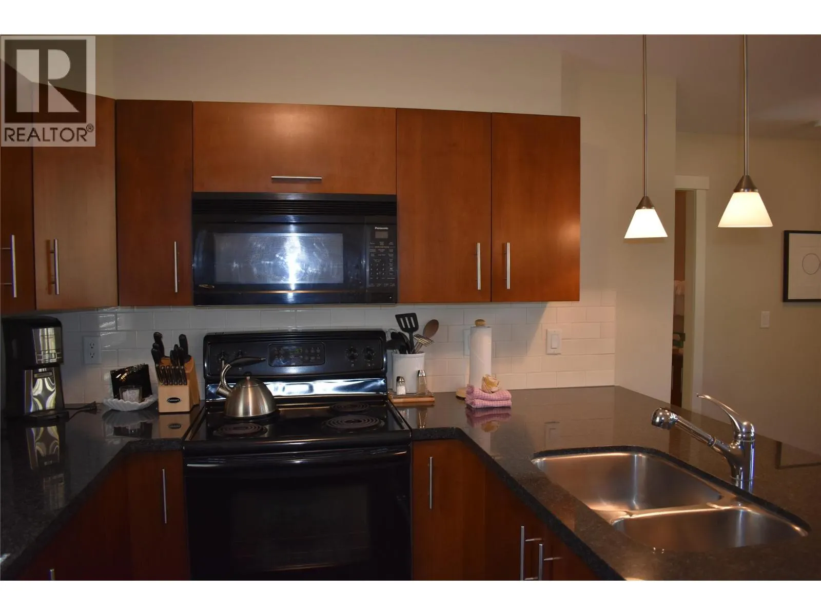 2049 Summit Drive Unit# 422 C