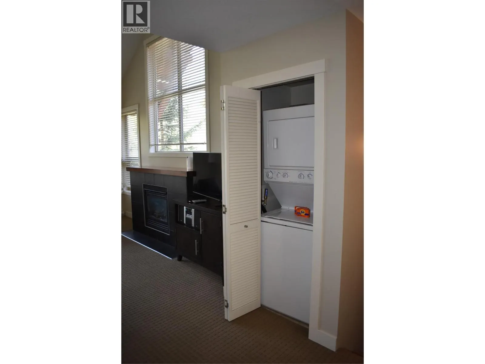 2049 Summit Drive Unit# 422 C