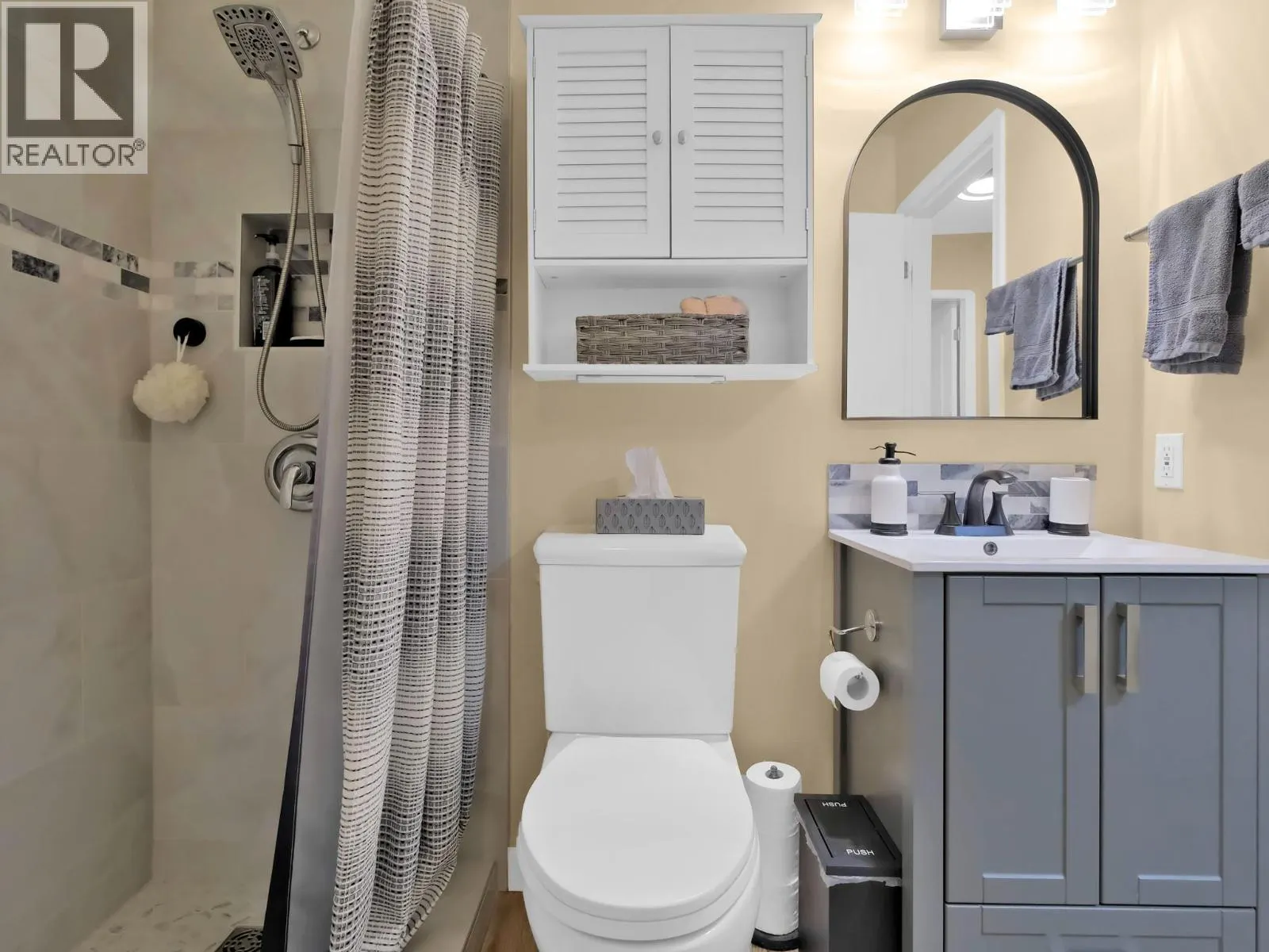 2210 Louie Drive Unit# 26