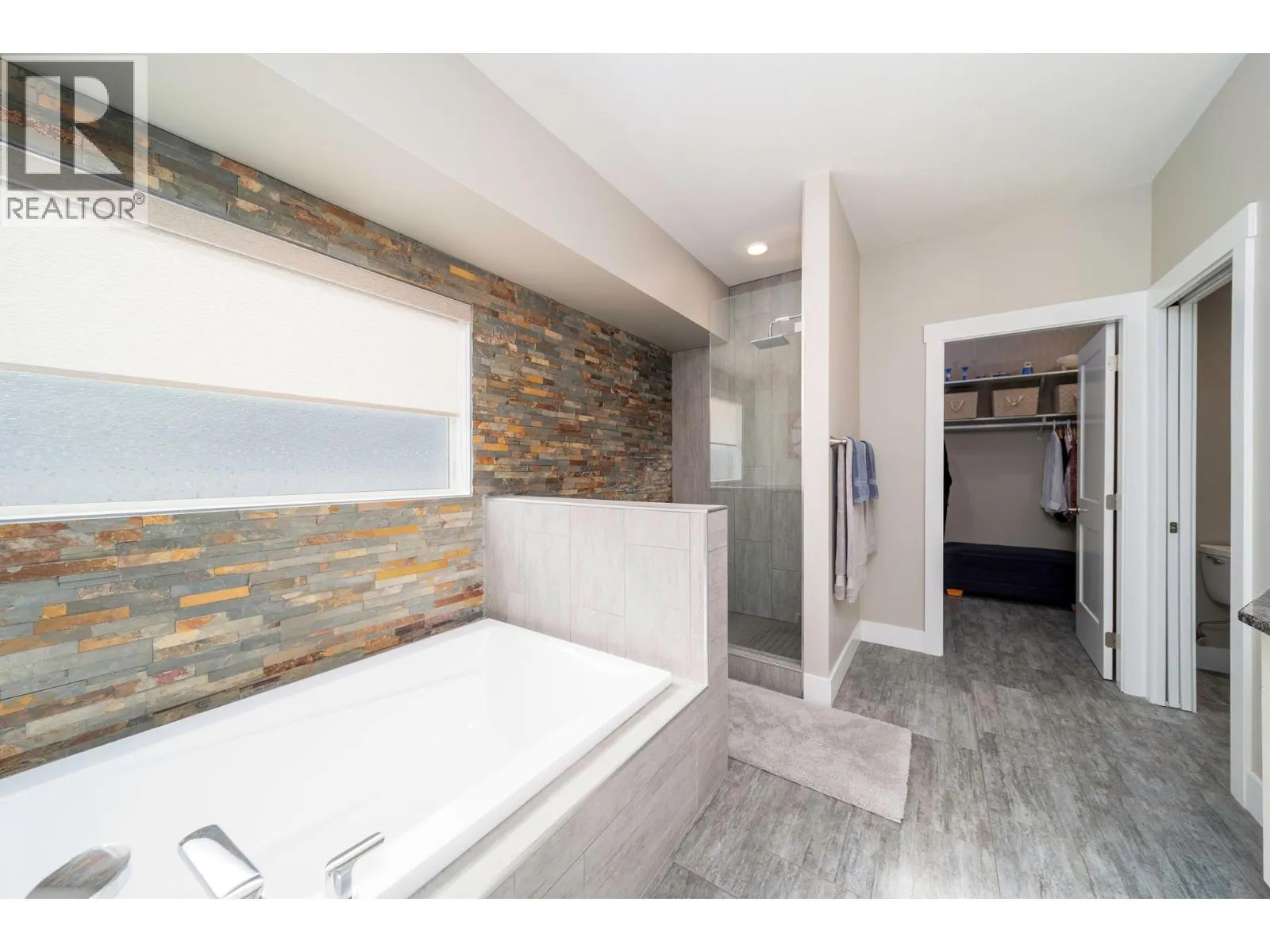 13053 Shoreline Drive
