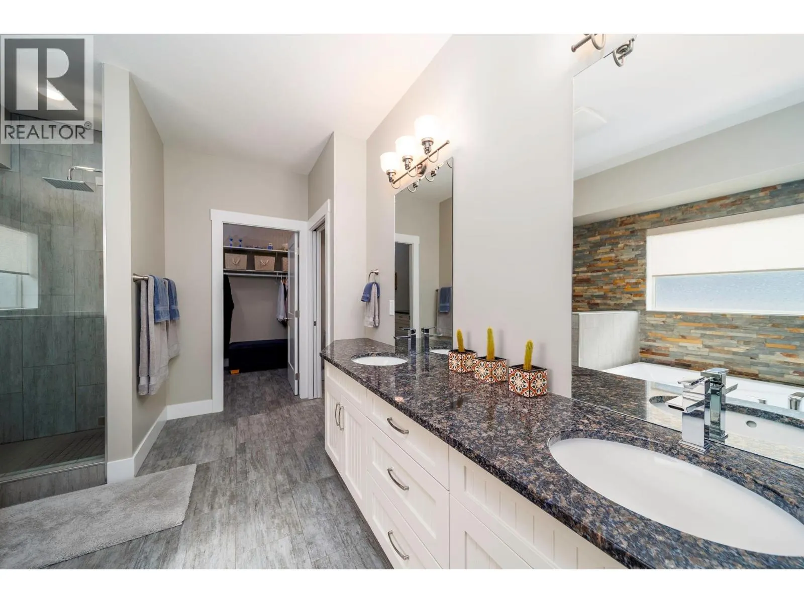 13053 Shoreline Drive