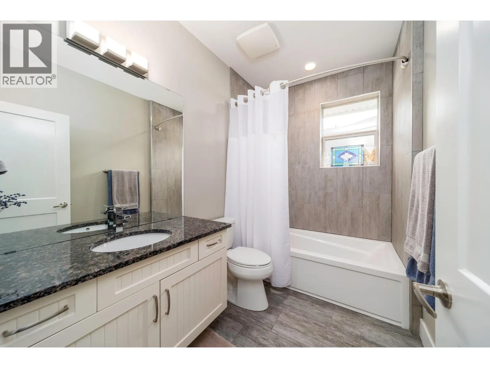 13053 Shoreline Drive