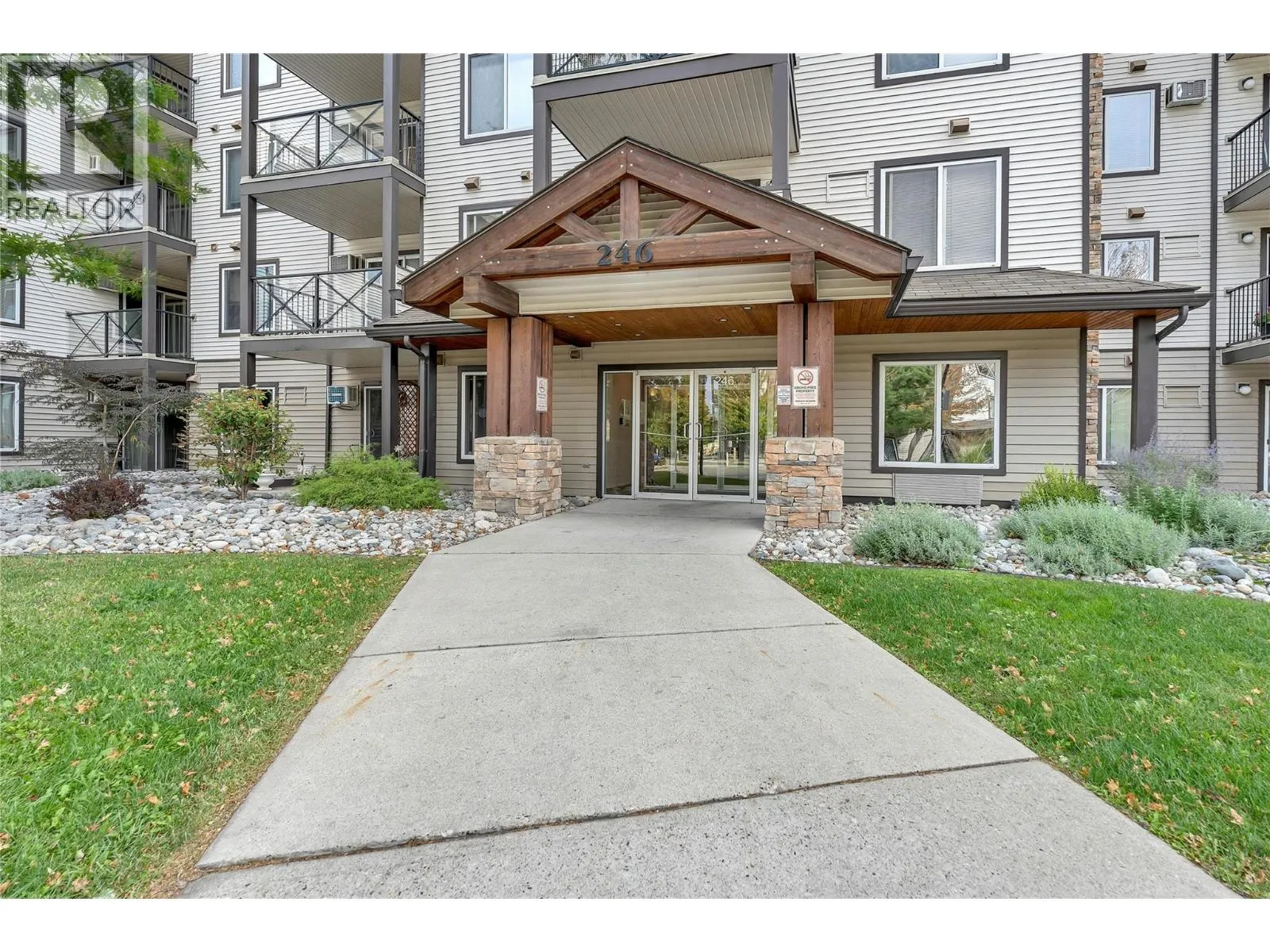 246 HASTINGS Avenue Unit# 216