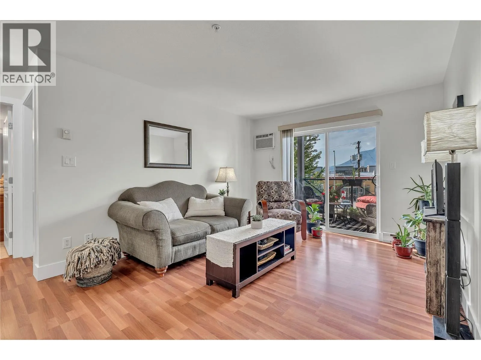 246 HASTINGS Avenue Unit# 216