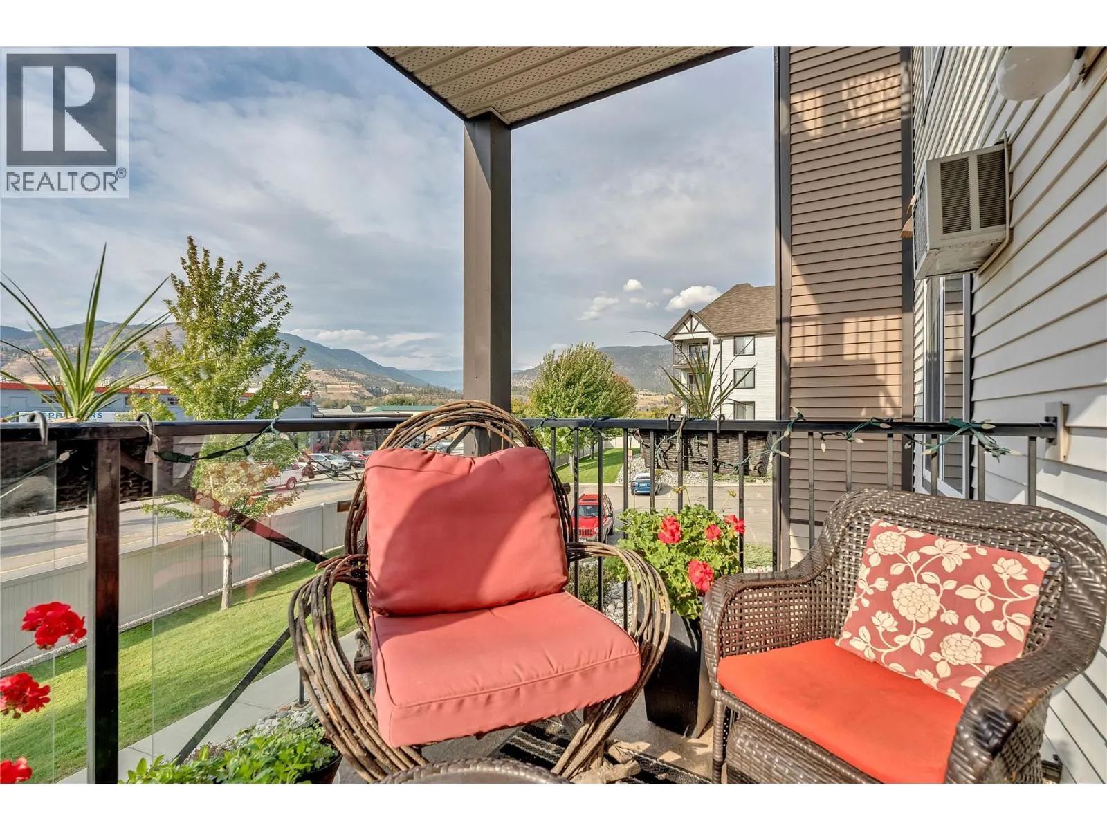 246 HASTINGS Avenue Unit# 216