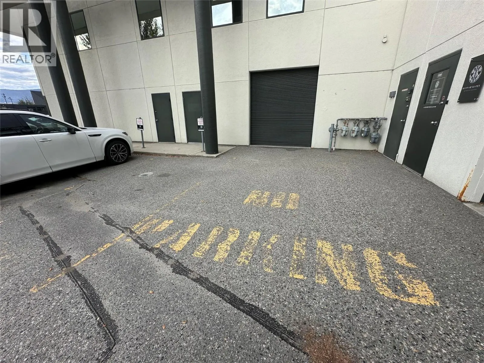 1751 Harvey Avenue Unit# Garage