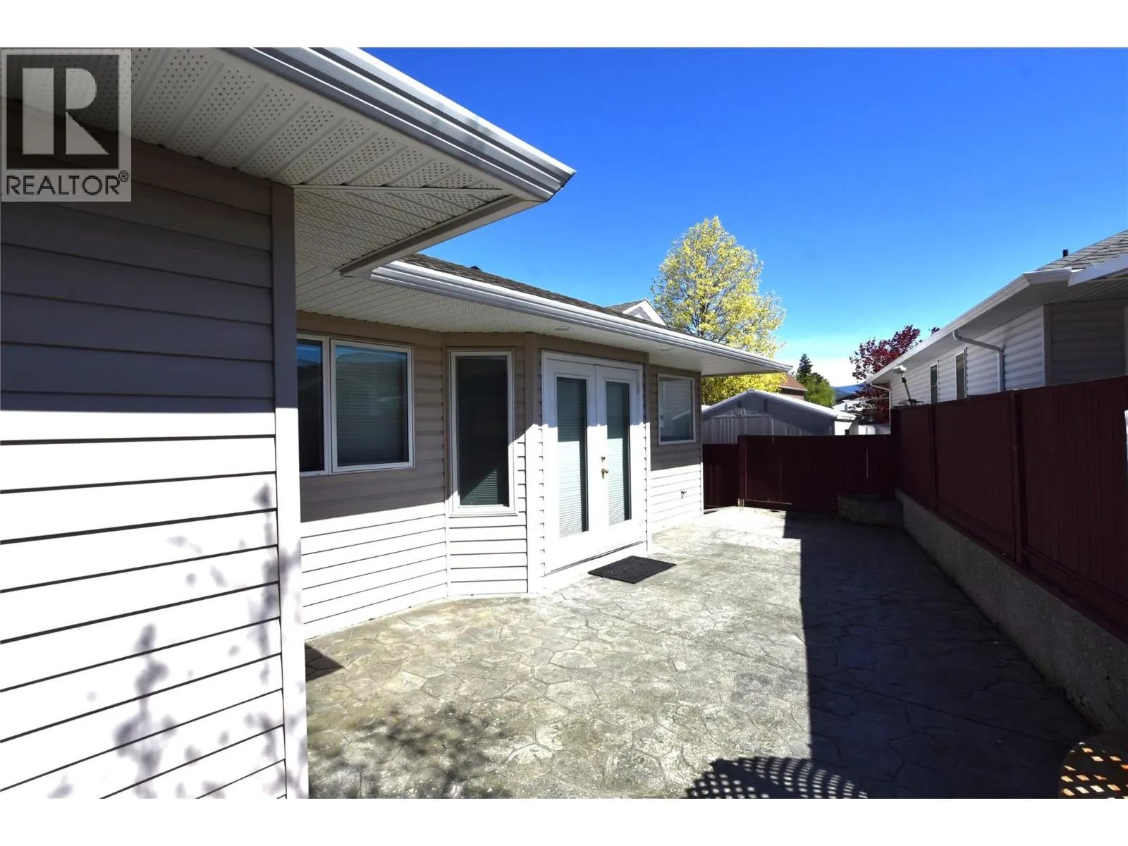 649 Elk Street