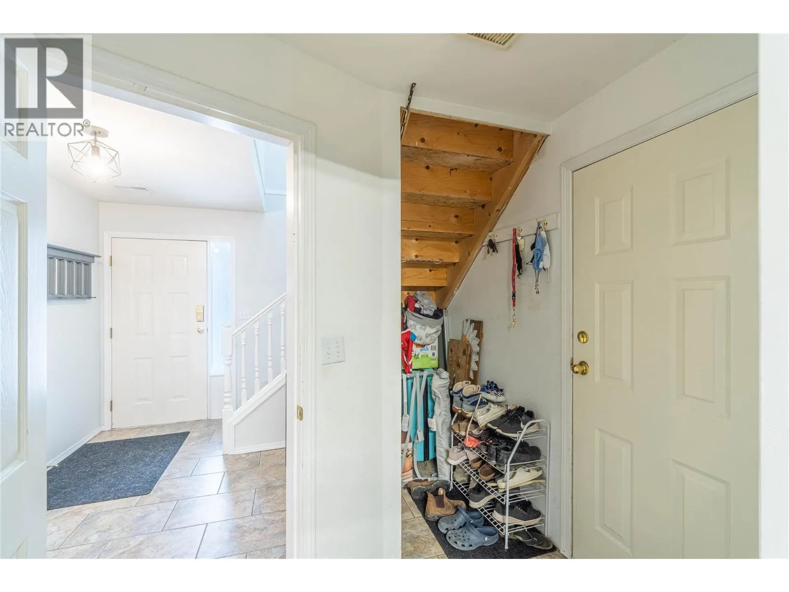 1950 BRAEVIEW Place Unit# 40
