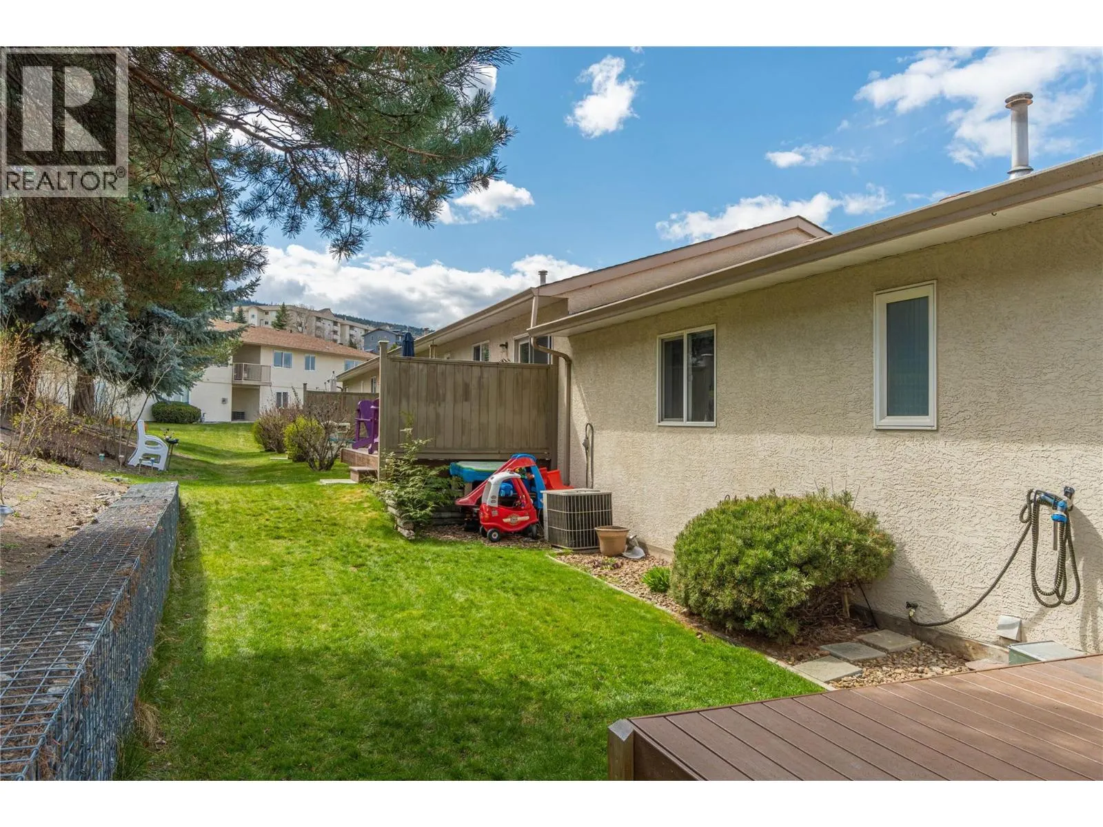1950 BRAEVIEW Place Unit# 40