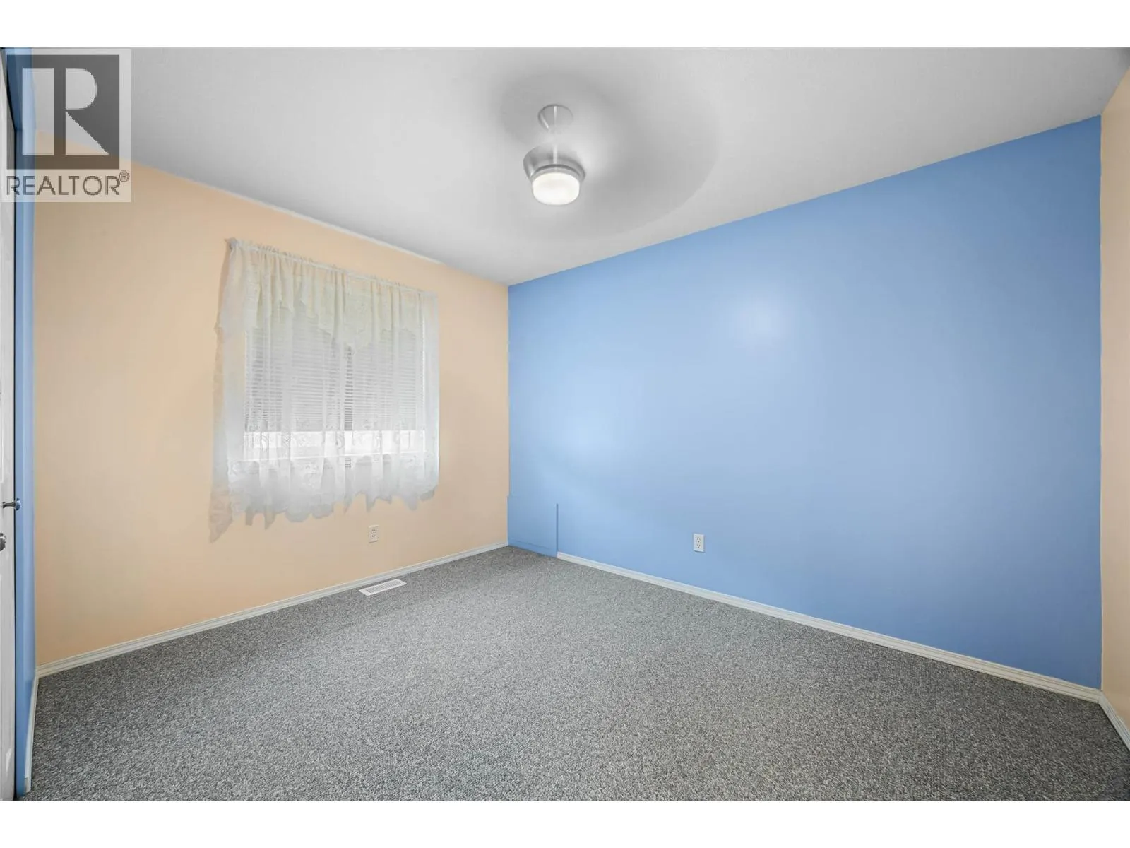 1950 BRAEVIEW Place Unit# 32
