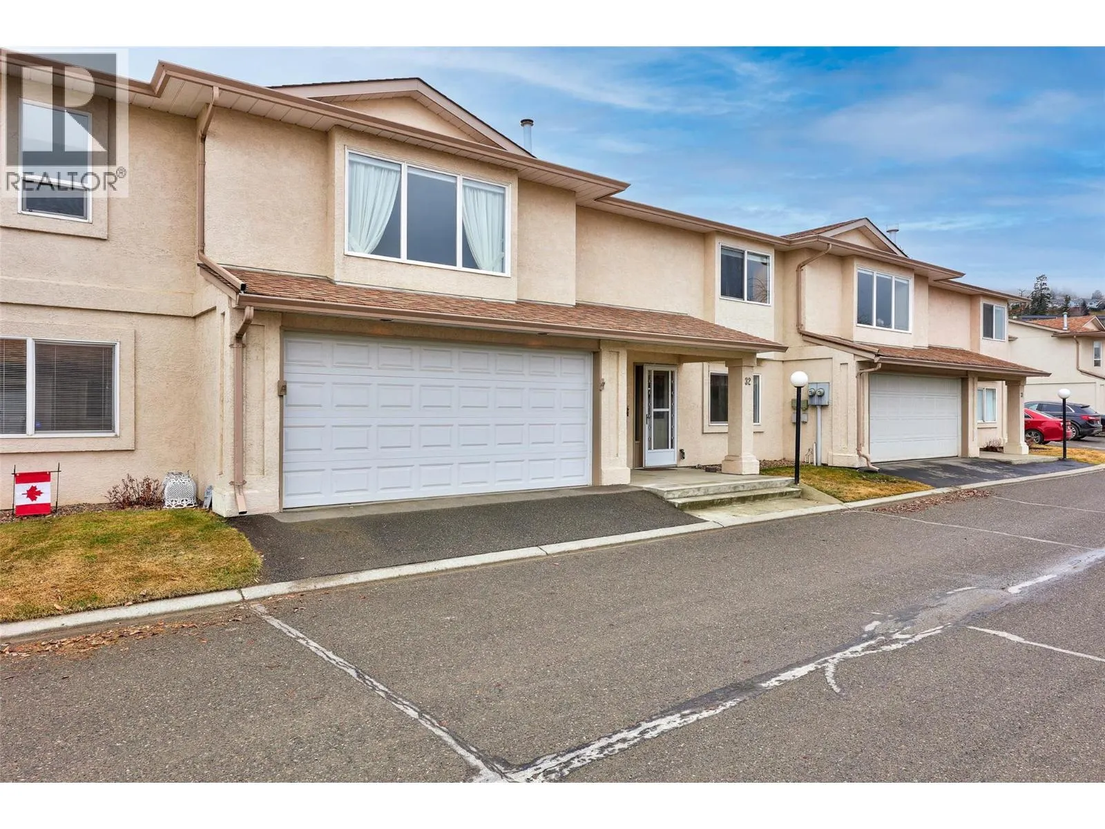 1950 BRAEVIEW Place Unit# 32