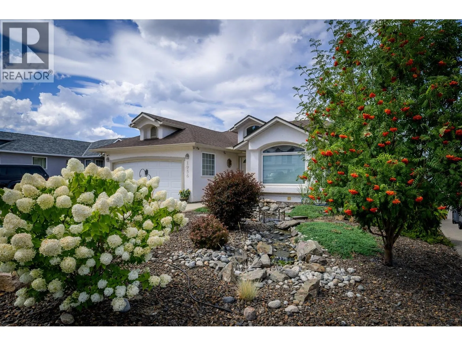 1956 GLOAMING Drive