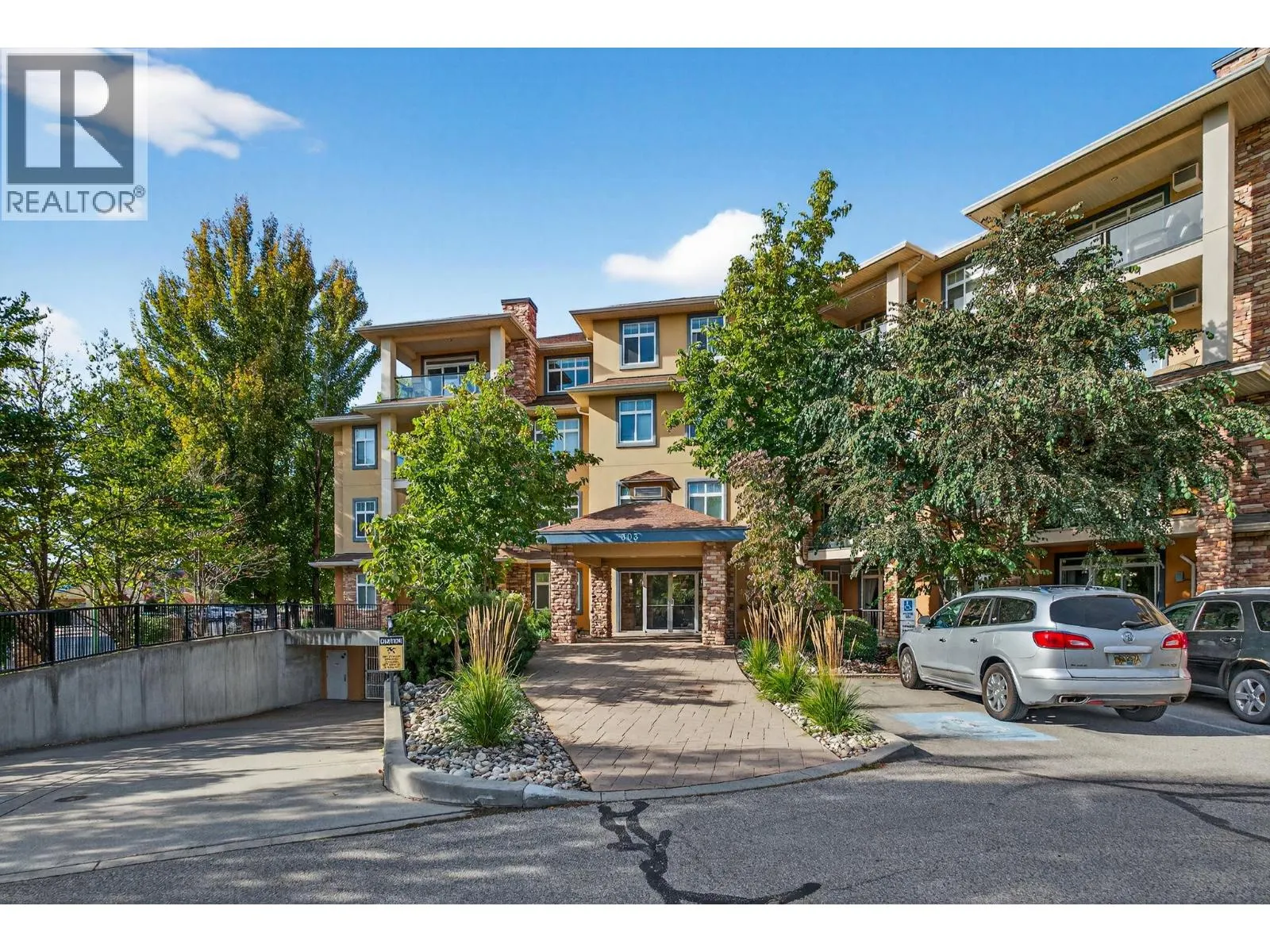 303 Whitman Road Unit# 406