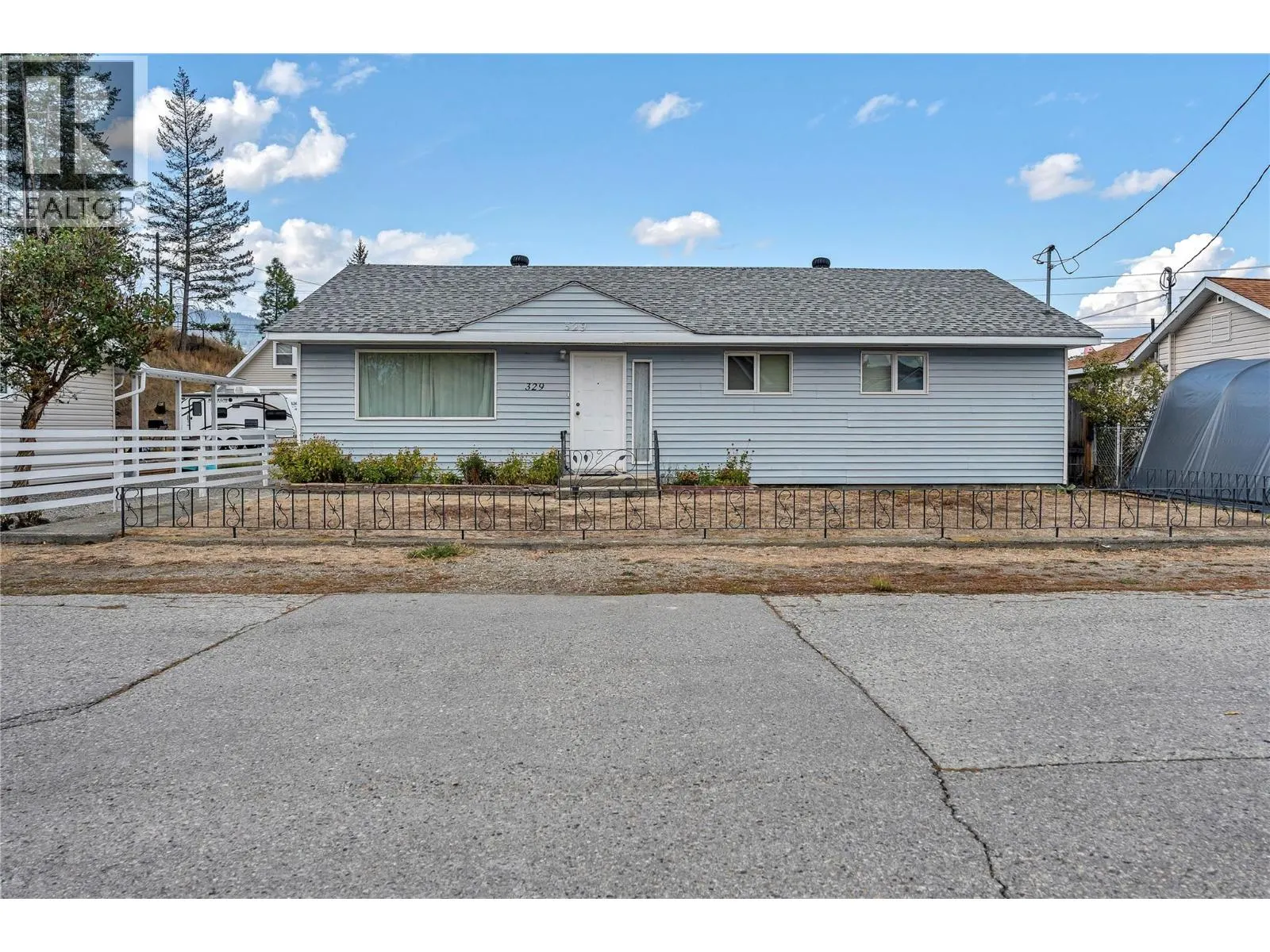 329 Billiter Avenue