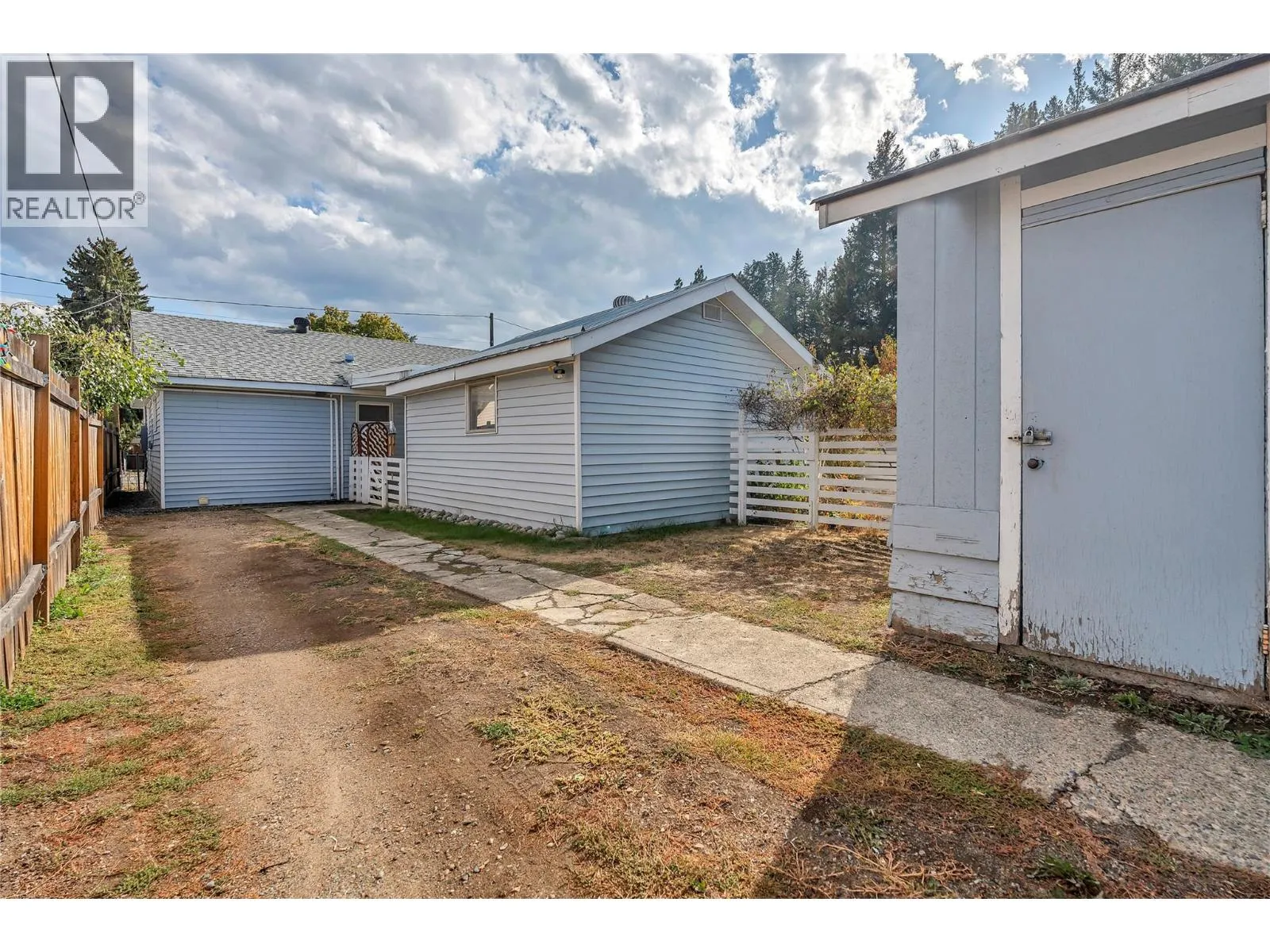 329 Billiter Avenue