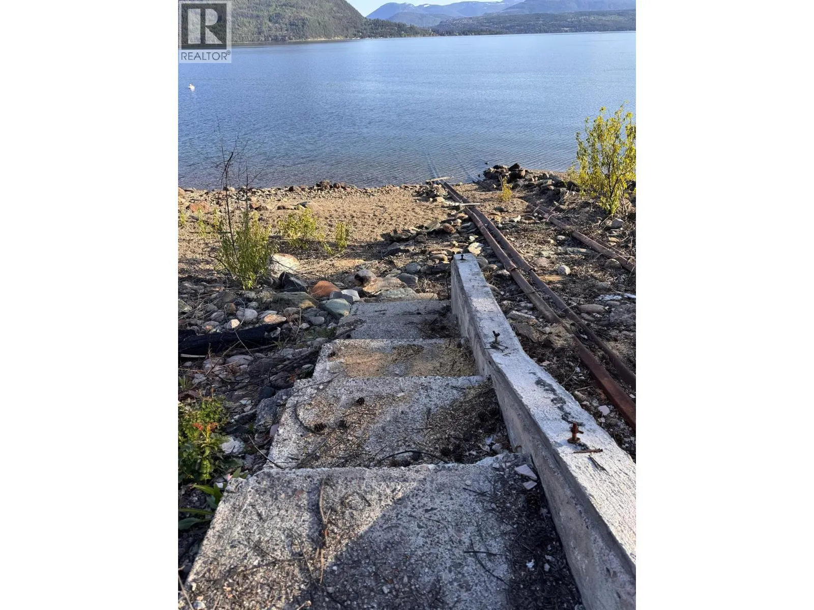5022 Squilax-Anglemont Road