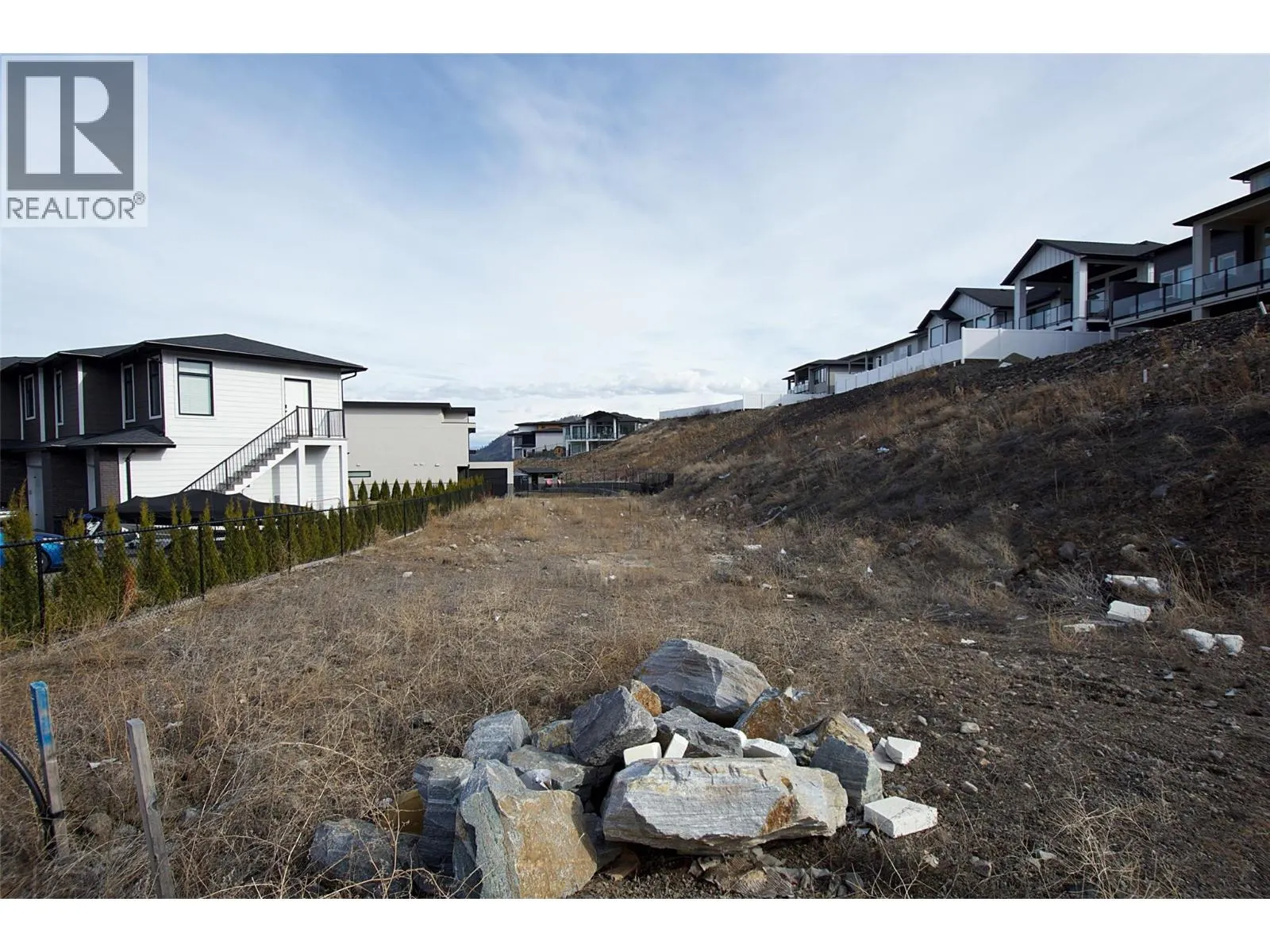 2703 Ridgemount Drive