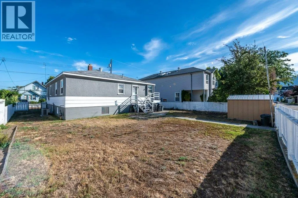 470 Heales Avenue
