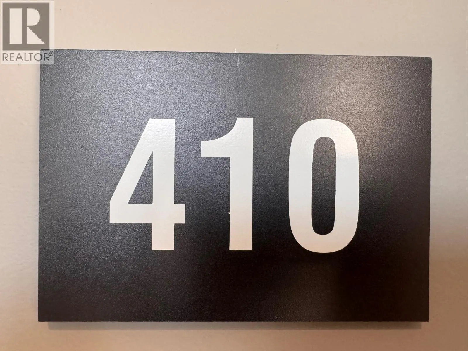 1880 HUGH ALLAN Drive Unit# 410