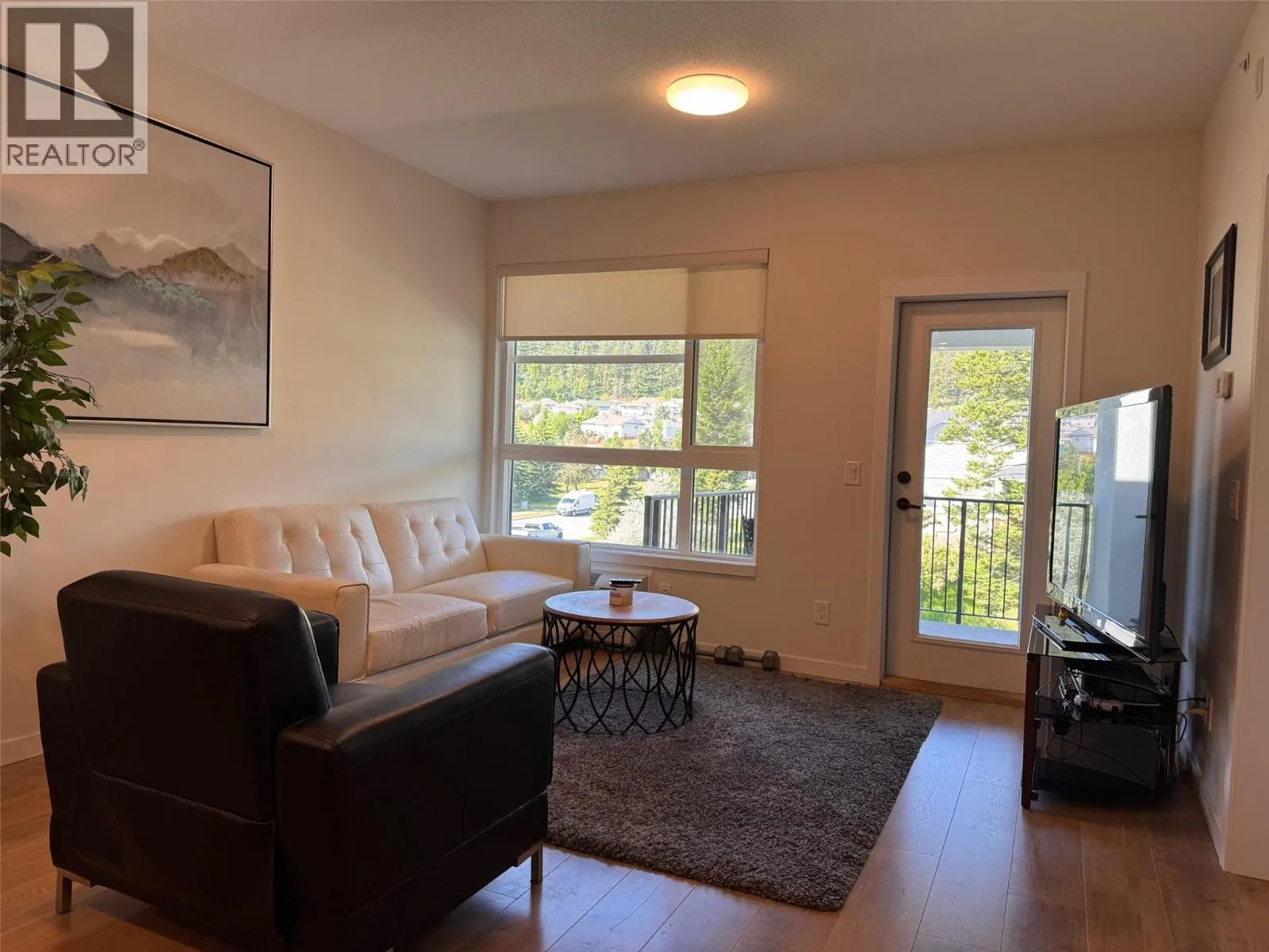 1880 HUGH ALLAN Drive Unit# 410