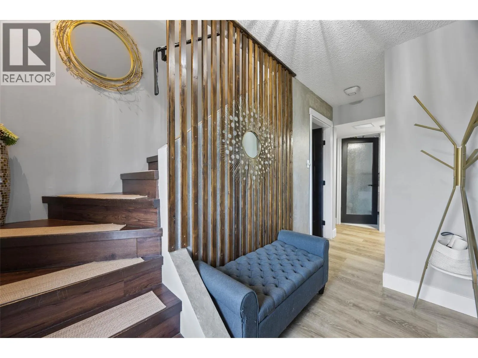 1795 DELNOR Crescent