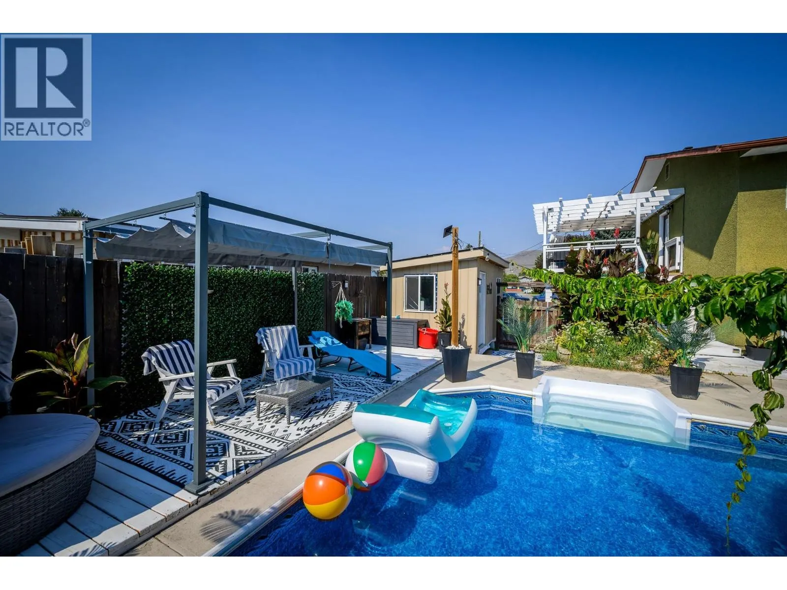 1795 DELNOR Crescent