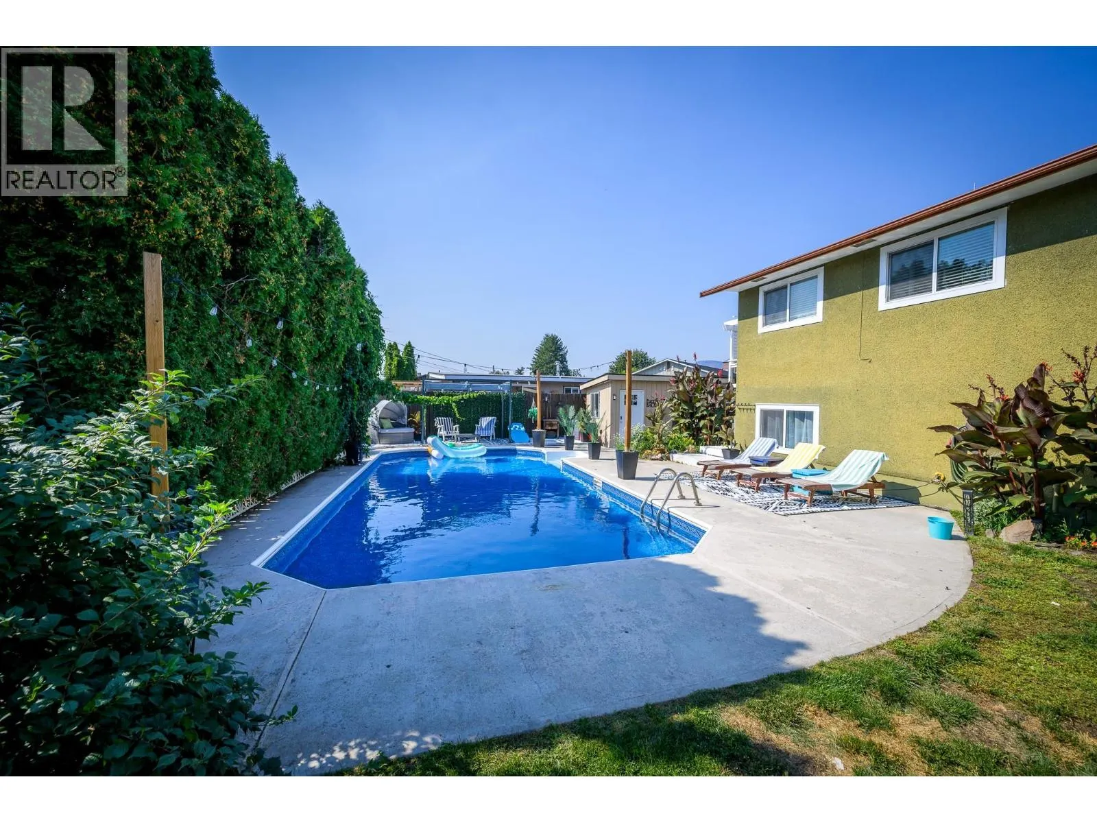 1795 DELNOR Crescent