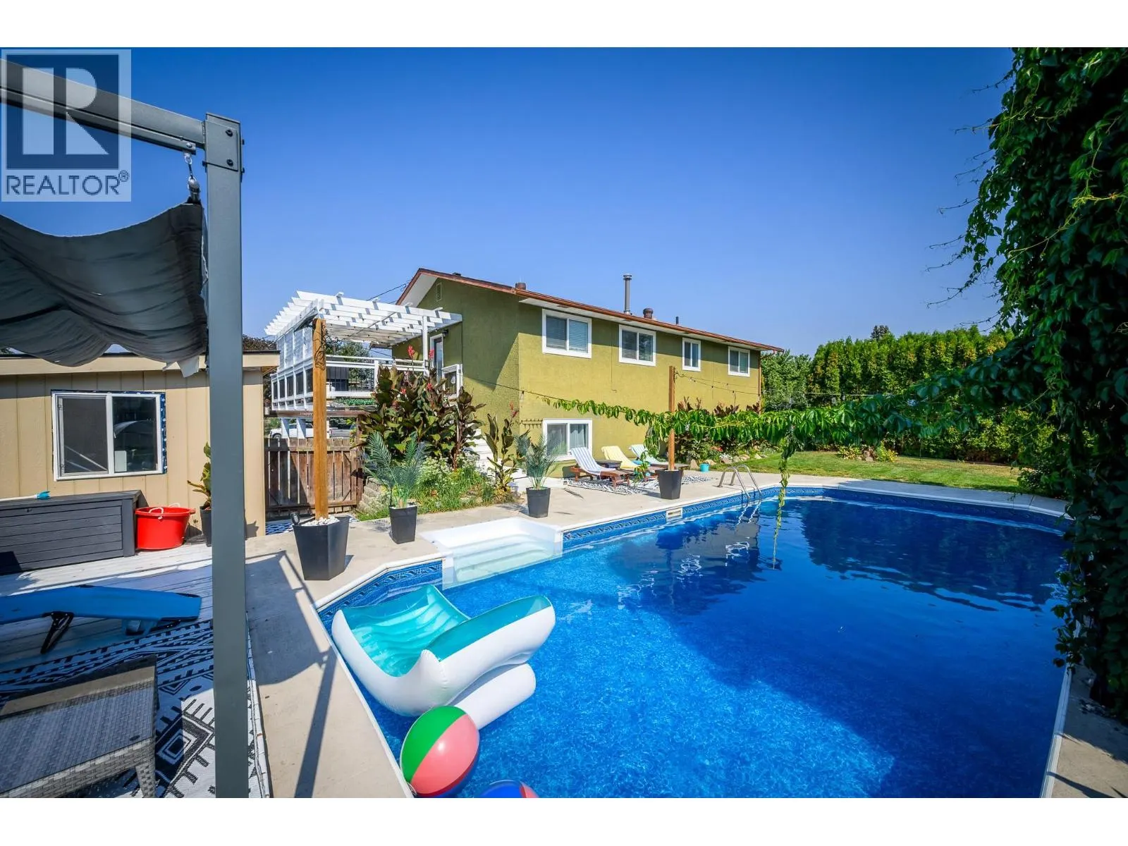 1795 DELNOR Crescent