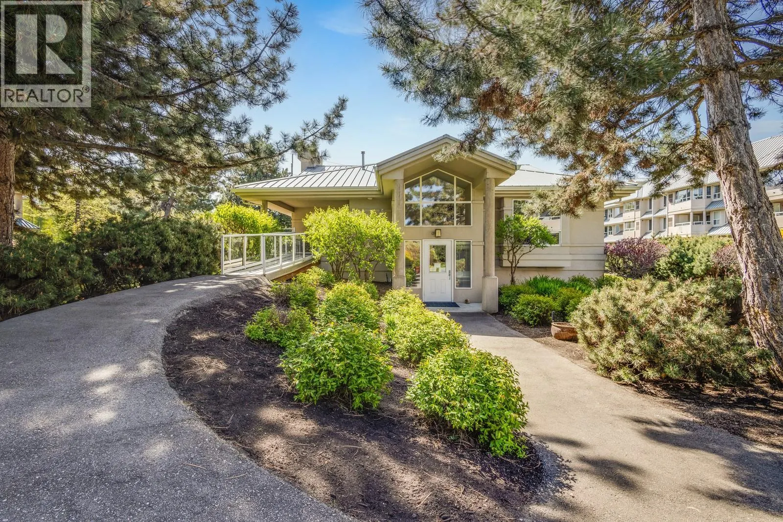 1961 Durnin Road Unit# 306