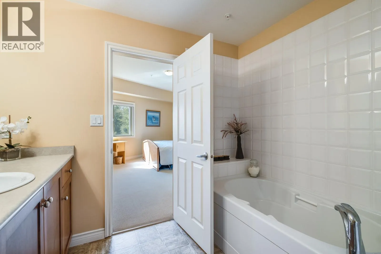 1961 Durnin Road Unit# 306